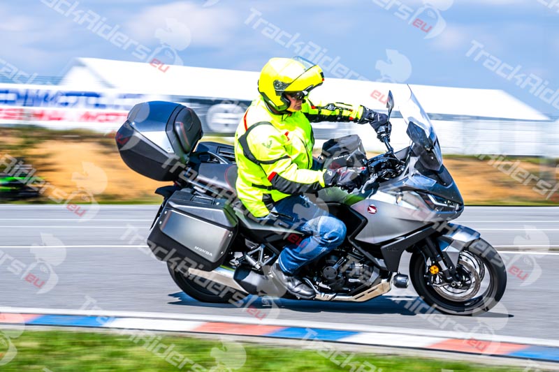 19. 6. 2025 Motoškola ROAD