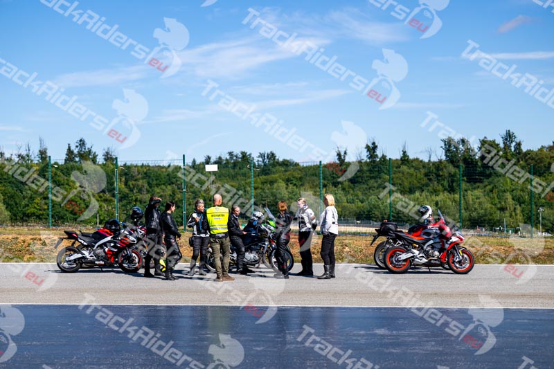 11. 9. 2025 Motoškola ŽENY 